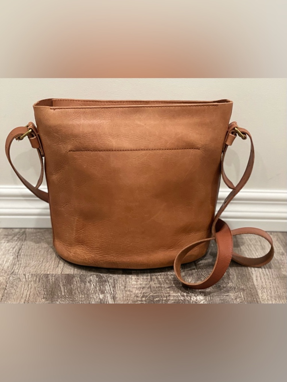 Madewell Transport Bucket Bag - Picture 2 of 14